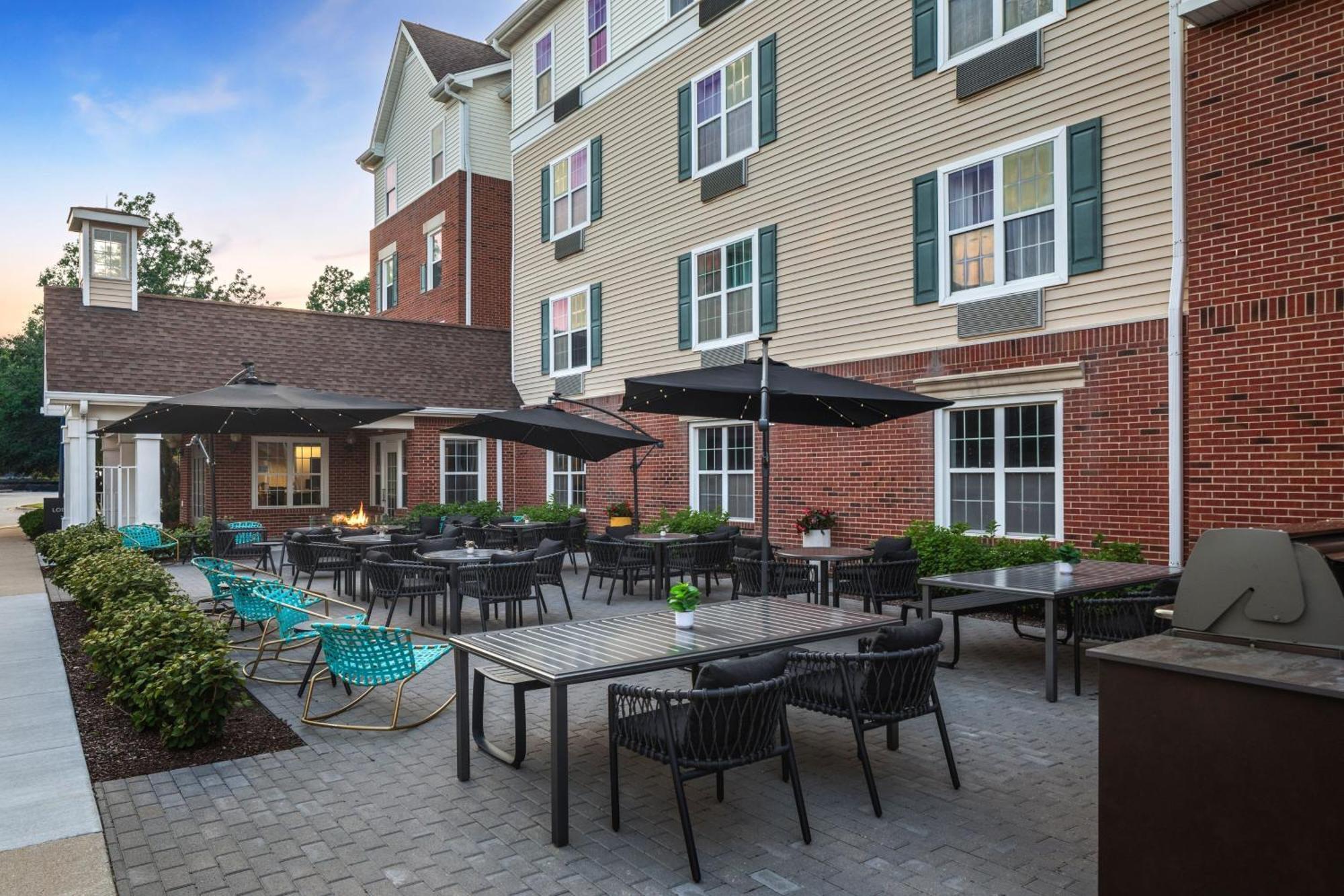 Towneplace Suites Chicago Lombard Exterior photo